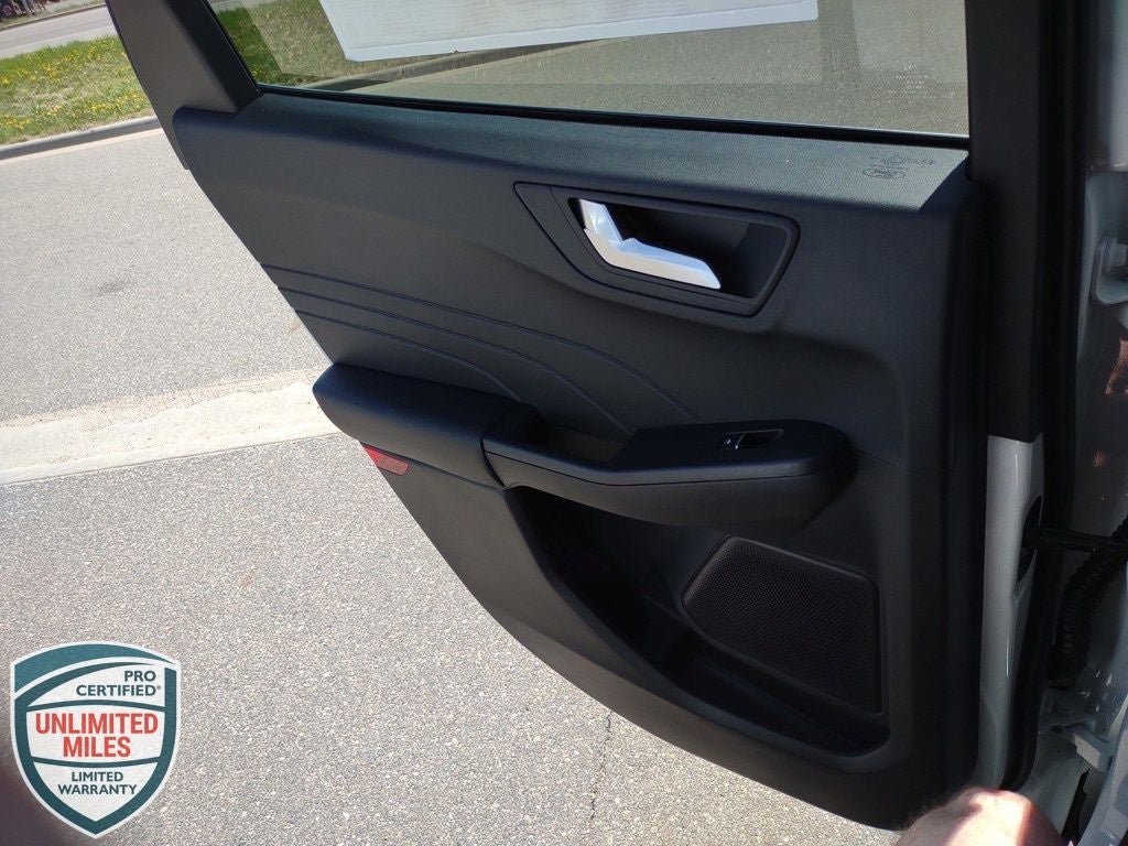 2025 Ford Escape Plug-In Hybrid Base