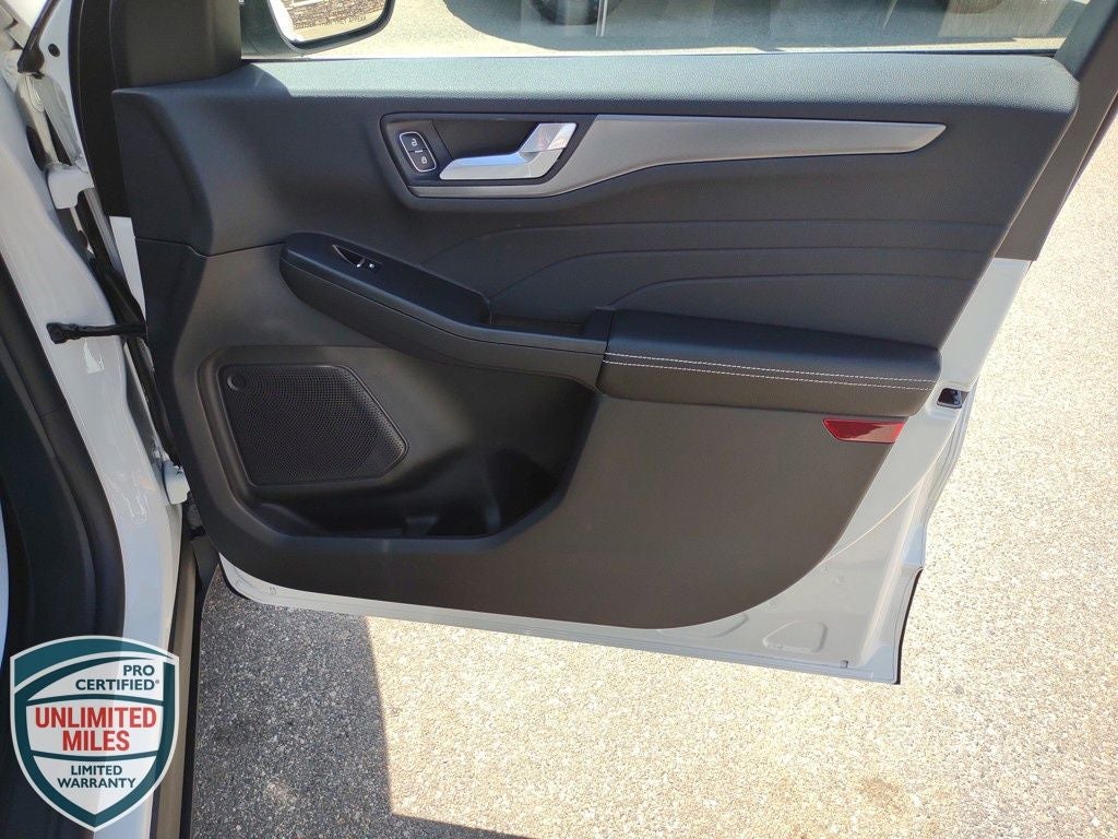 2025 Ford Escape Plug-In Hybrid Base