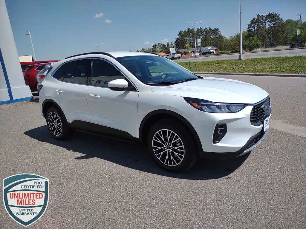 2025 Ford Escape Plug-In Hybrid Base