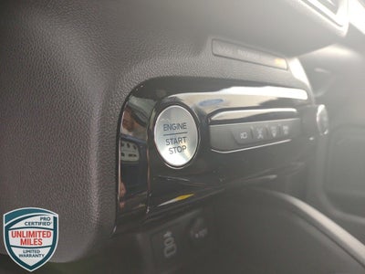 2025 Ford Escape Hybrid ST-Line Select