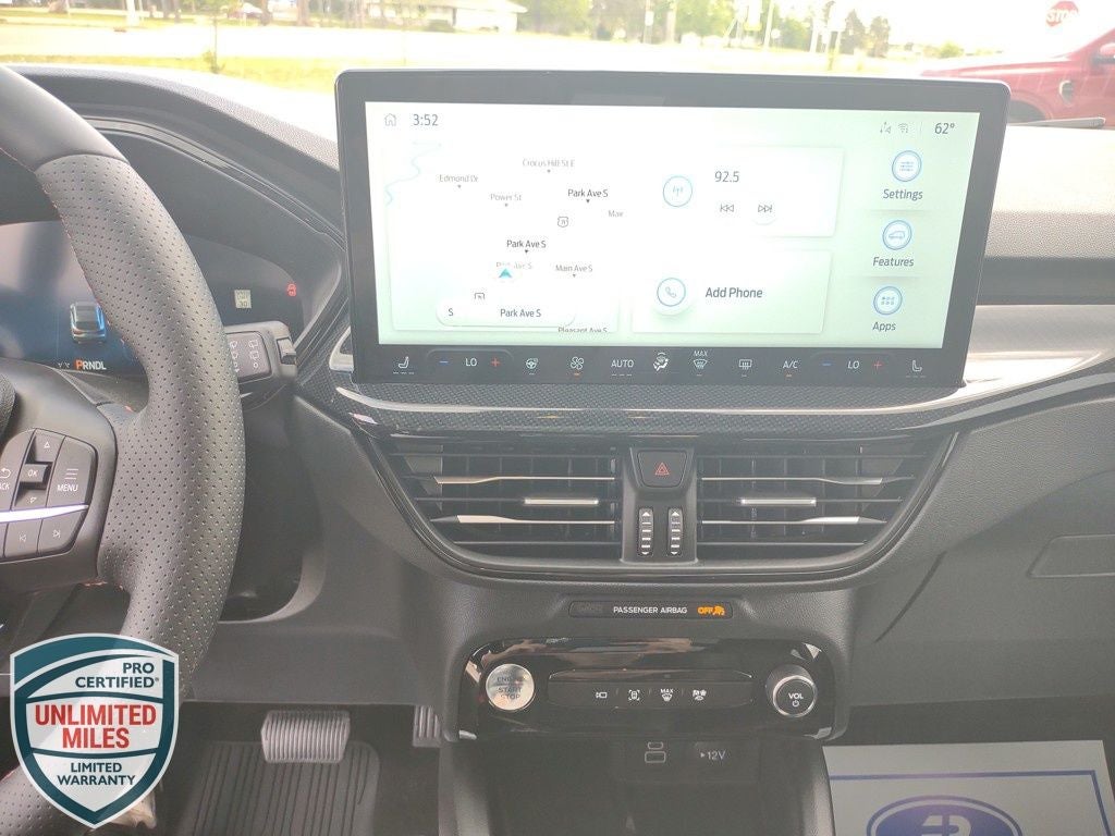 2025 Ford Escape Hybrid ST-Line Select