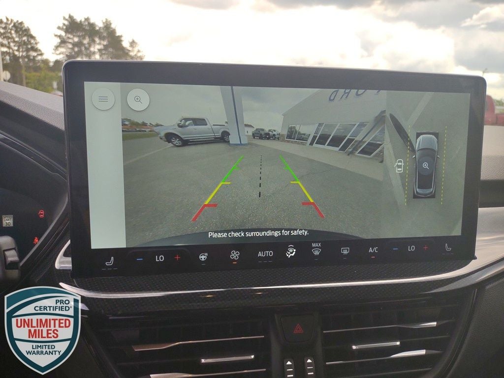 2025 Ford Escape Hybrid ST-Line Select