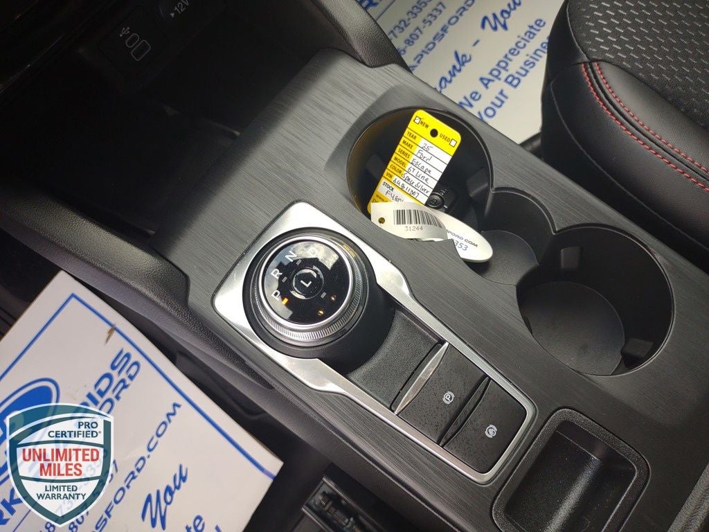 2025 Ford Escape Hybrid ST-Line Select