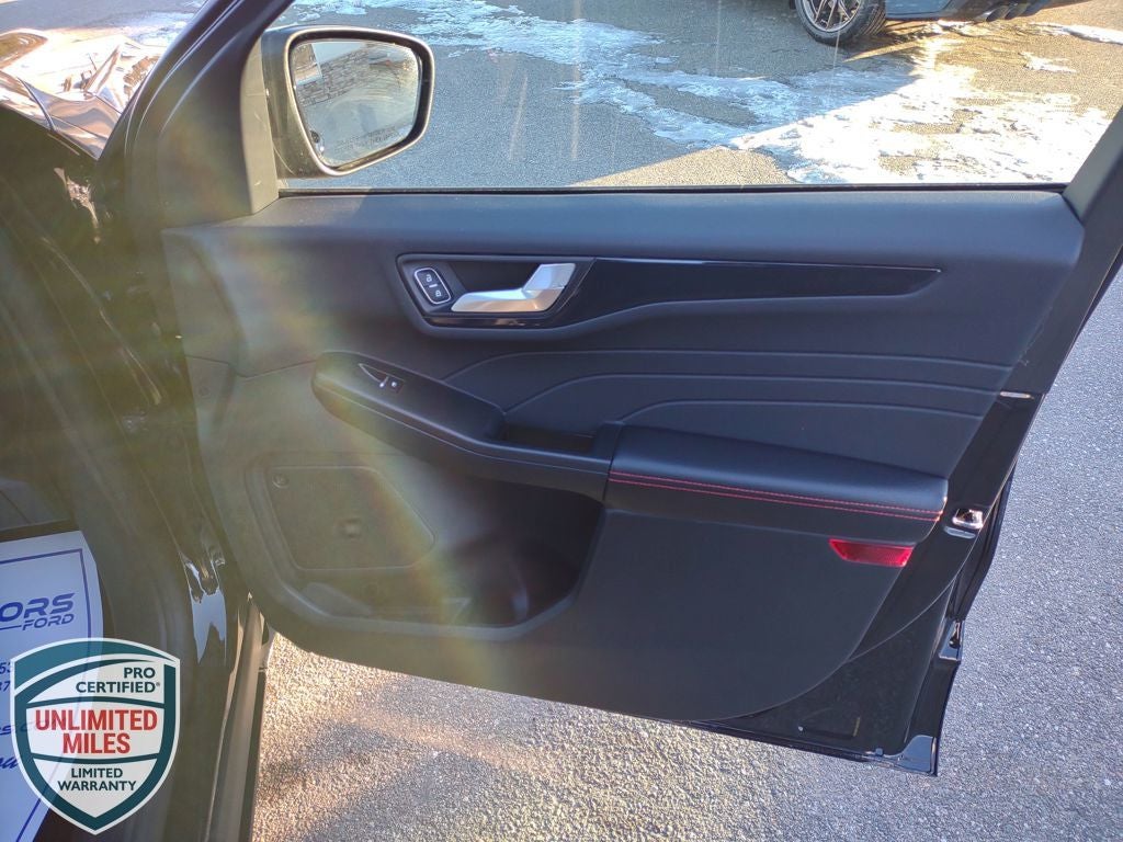 2026 Ford Escape Hybrid ST-Line Select