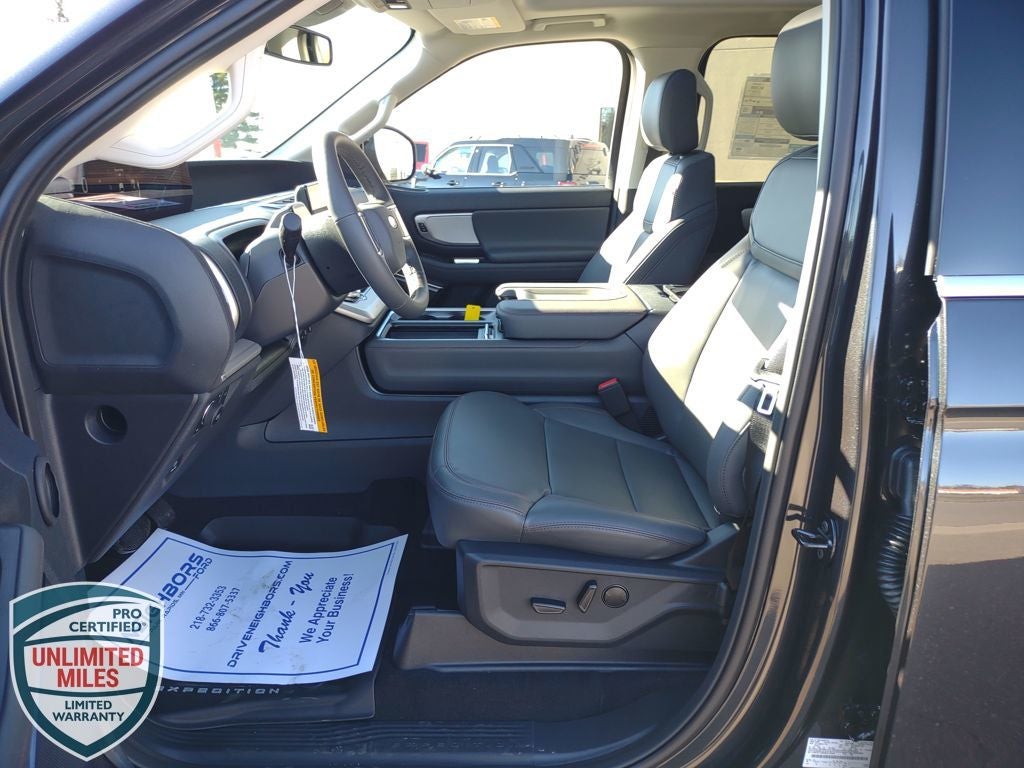 2025 Ford Expedition Max Active