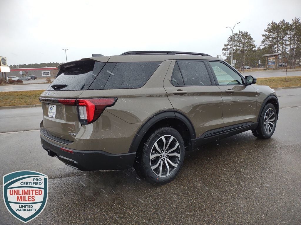 2026 Ford Explorer ST-Line