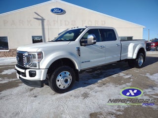 2022 Ford F-450SD Platinum DRW