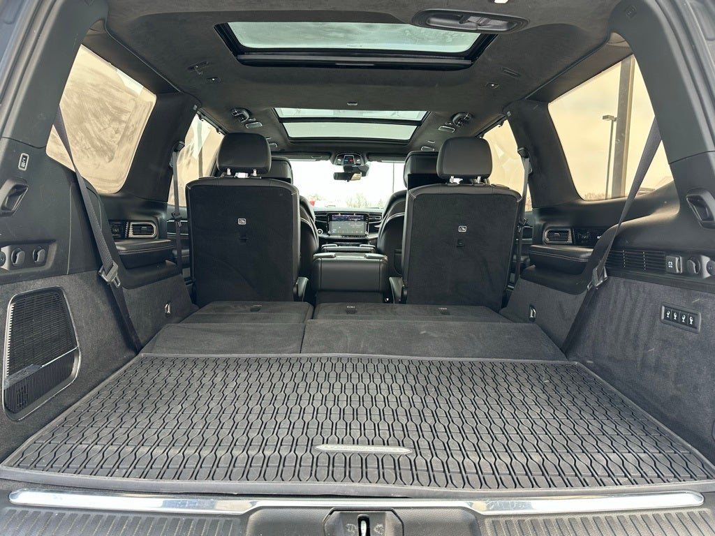 2022 Jeep Grand Wagoneer Series II